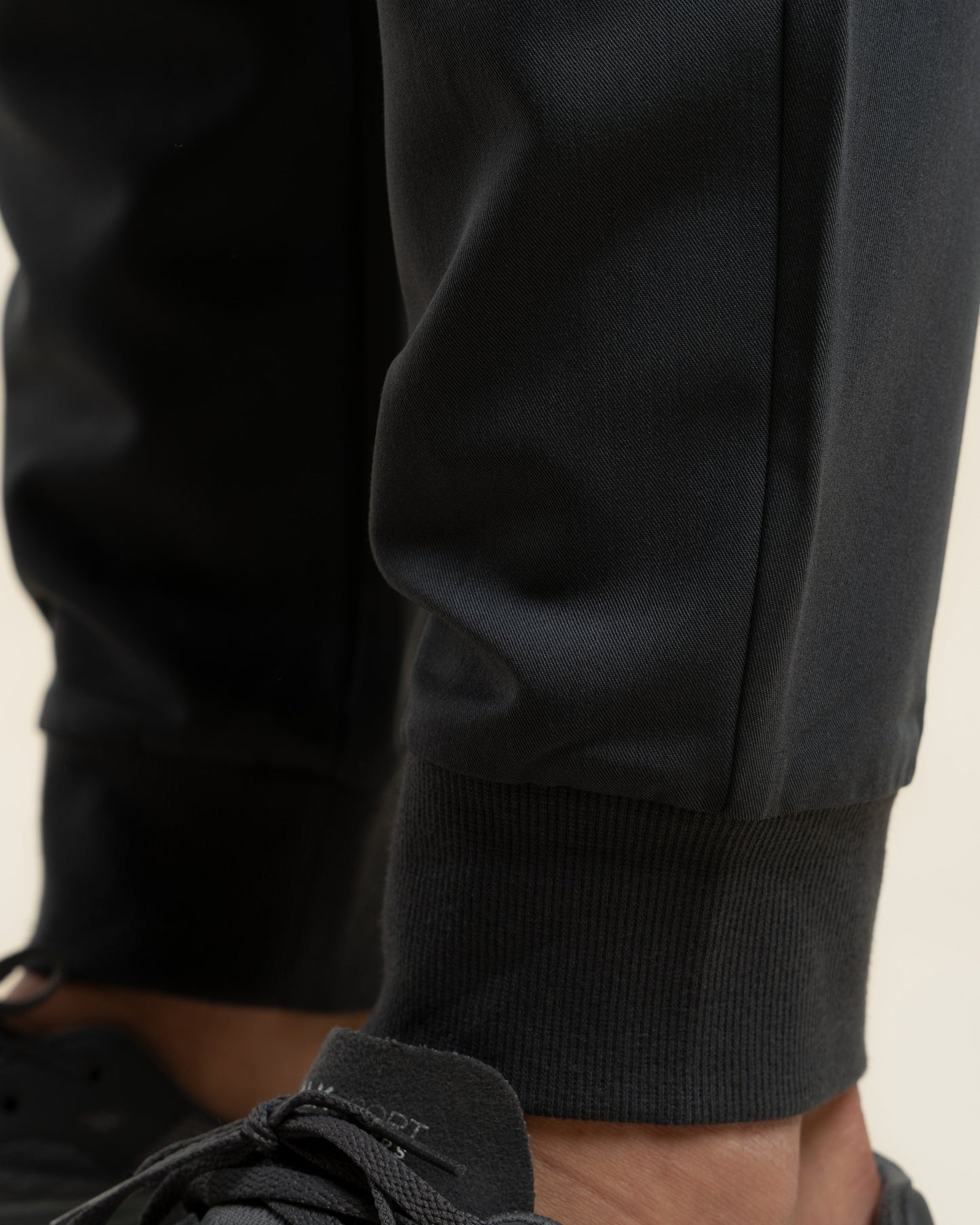 PANTALON HOMBRE DYNAMIC GRIS - PUÑO RIB