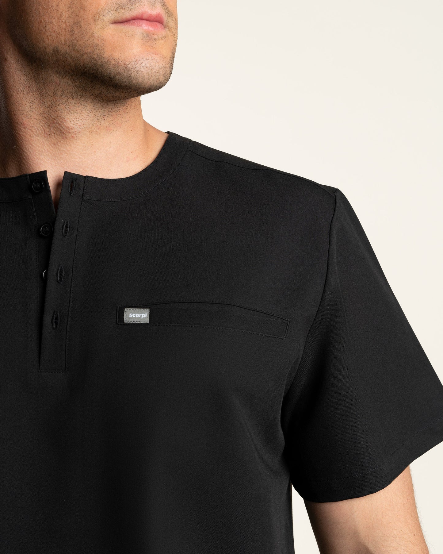 TOP HOMBRE DYNAMIC NEGRO - CUELLO JOKE