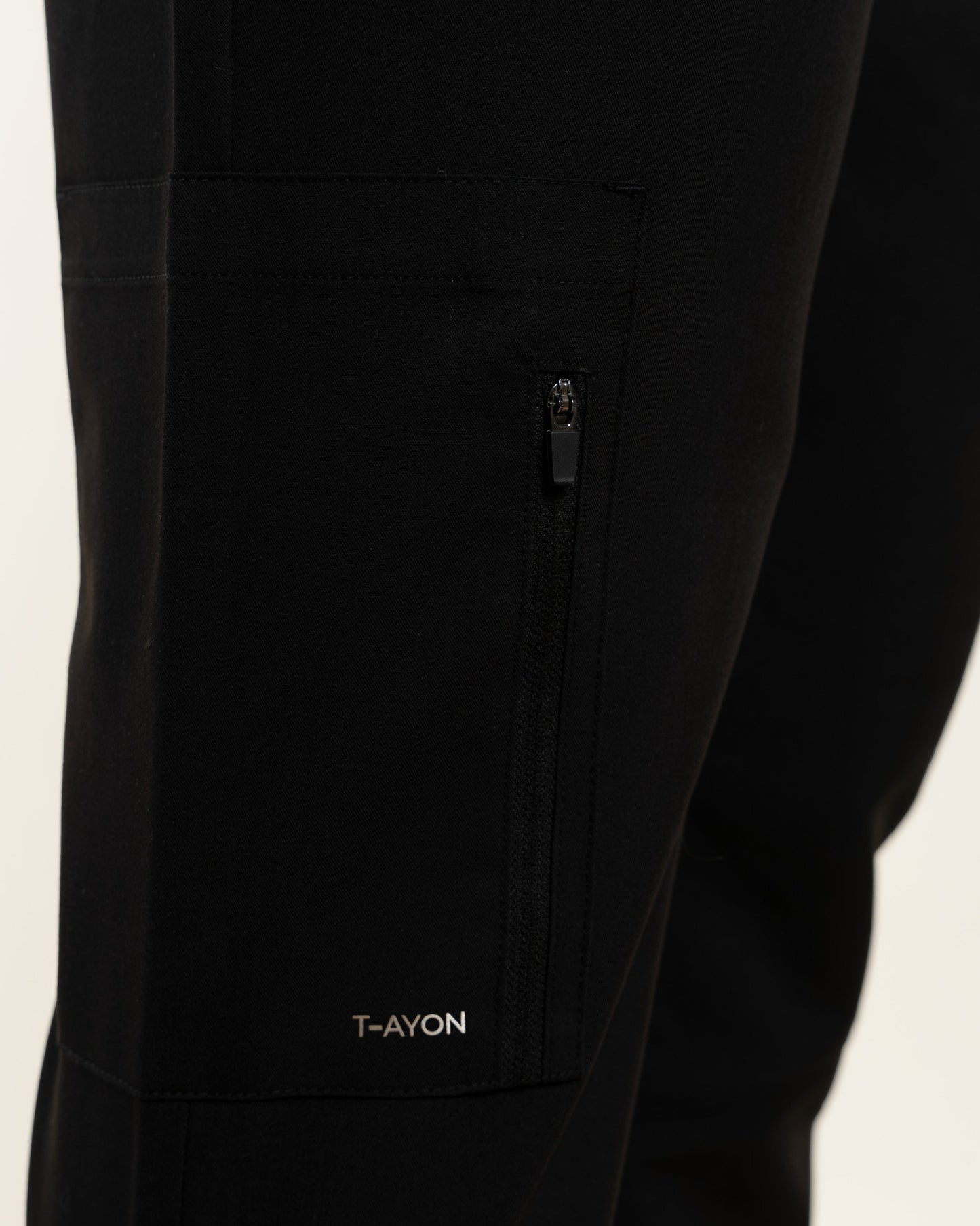 PANTALON HOMBRE DYNAMIC NEGRO - PUÑO JOKE