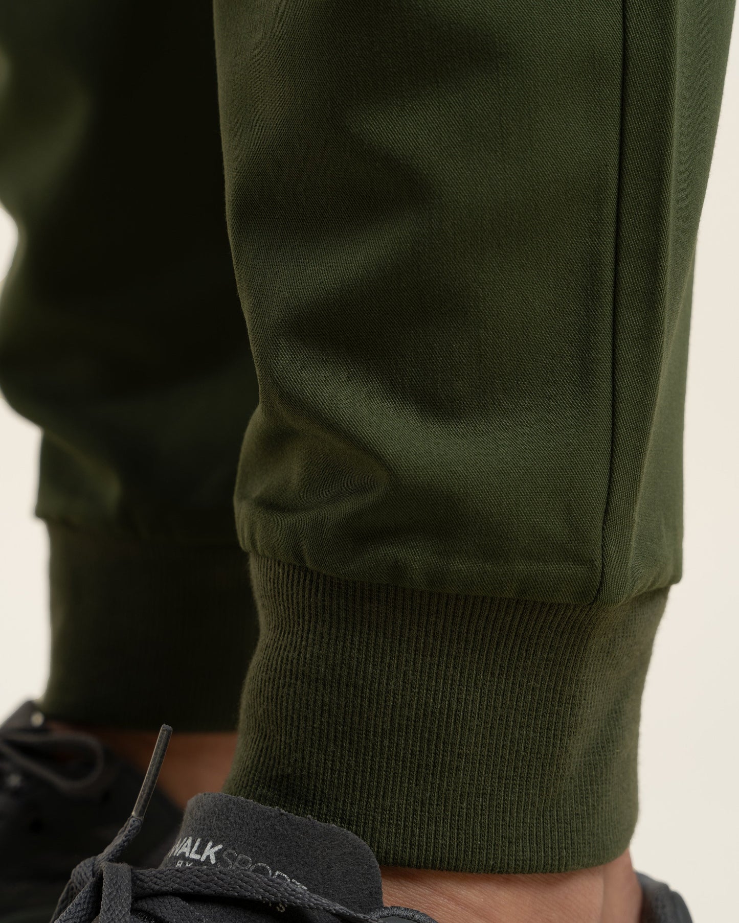PANTALON HOMBRE DYNAMIC MILITARY - PUÑO RIB