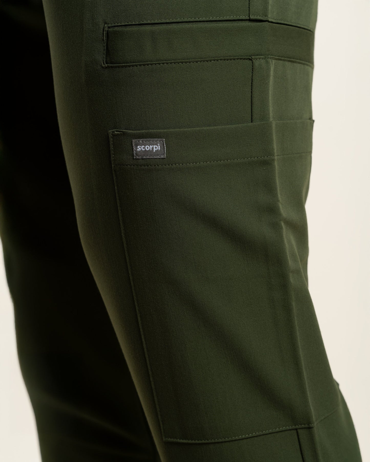 PANTALON HOMBRE DYNAMIC MILITARY - PUÑO JOKE