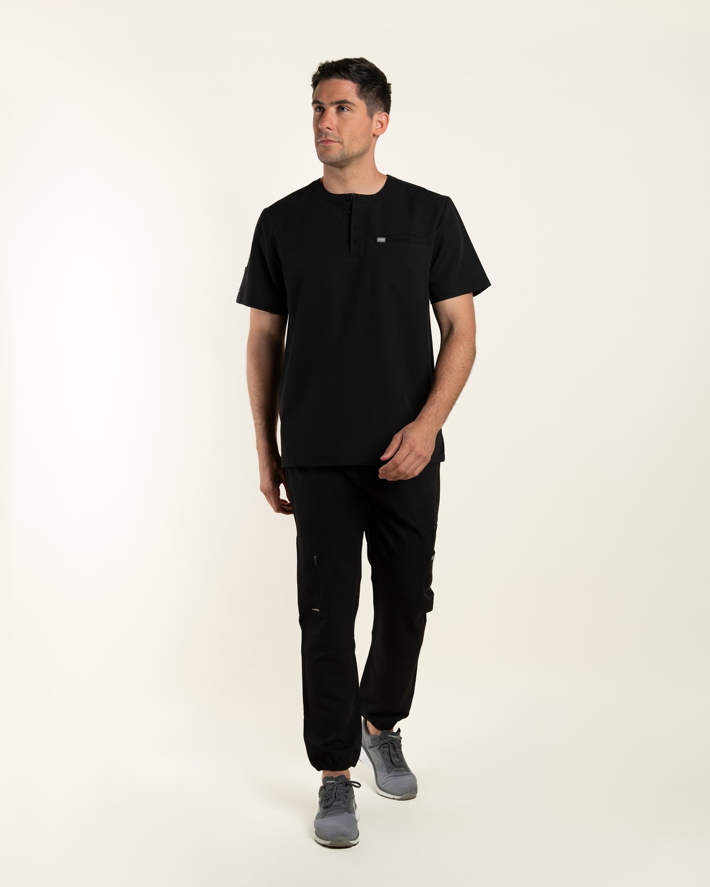 TOP HOMBRE DYNAMIC NEGRO - CUELLO JOKE