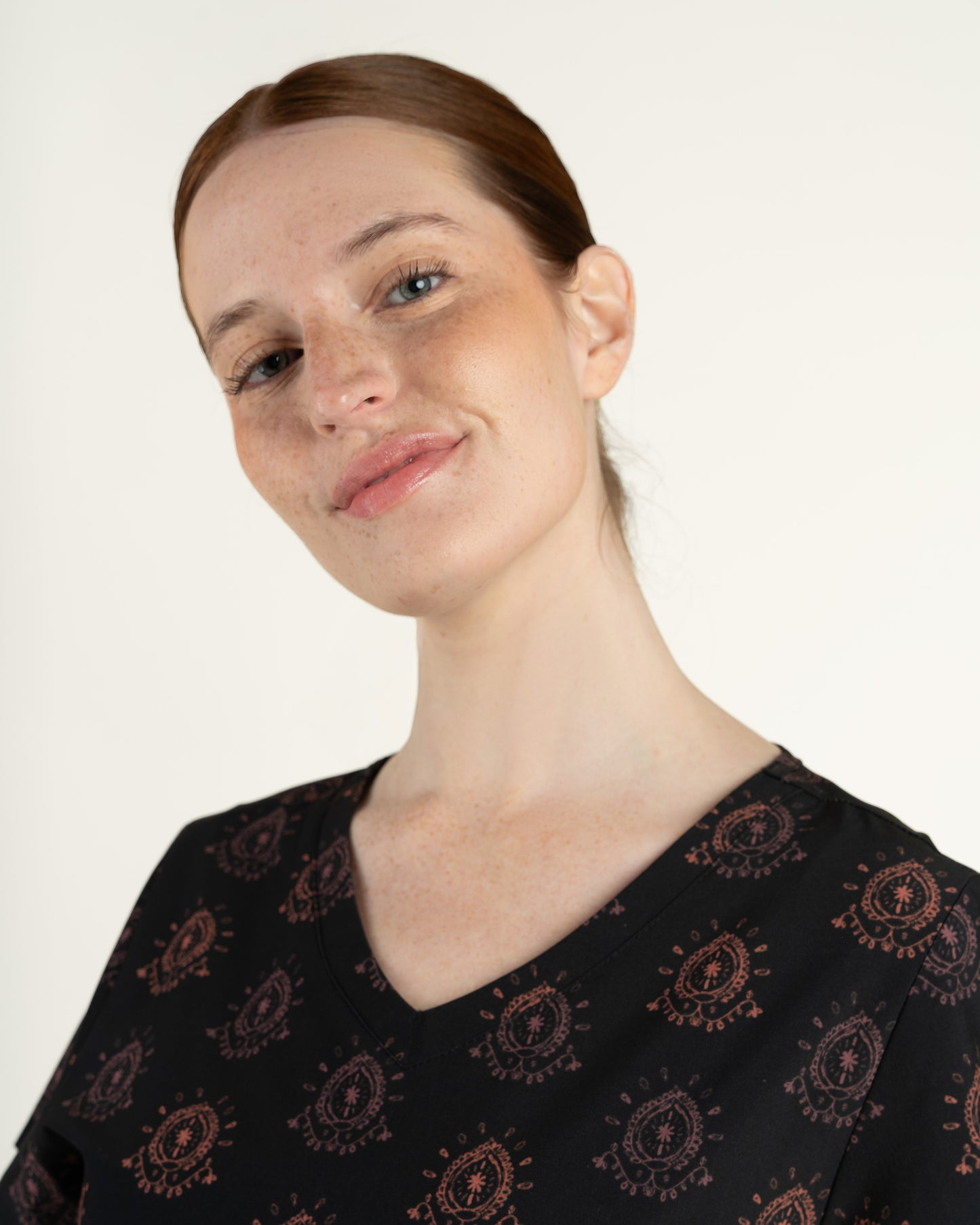 TOP MUJER MANTRA KALI
