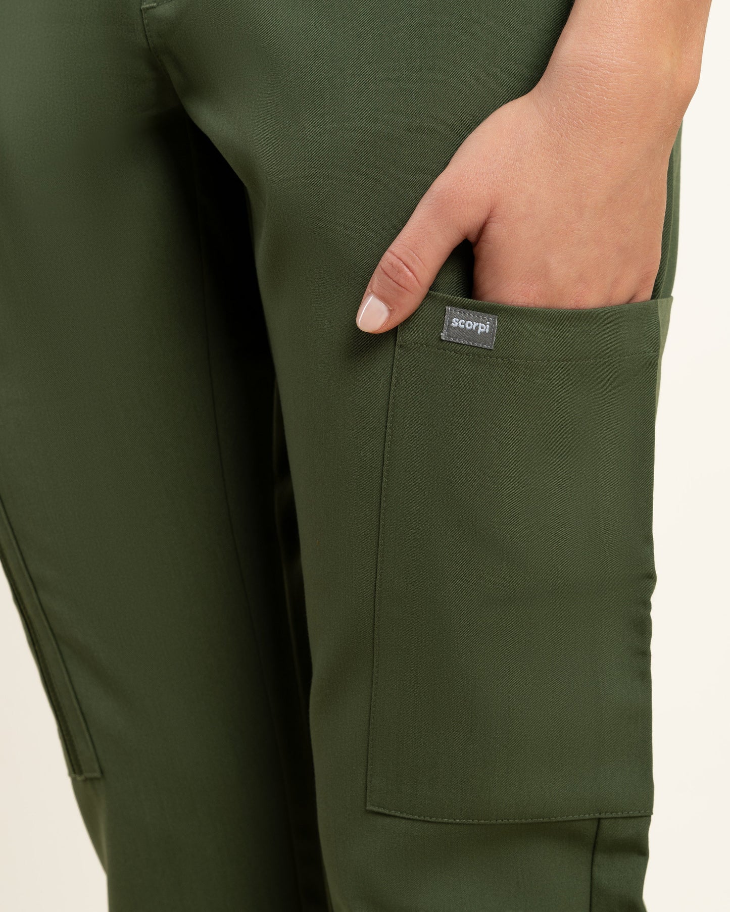 PANTALON MUJER DYNAMIC MILITARY - PUÑO JOKE