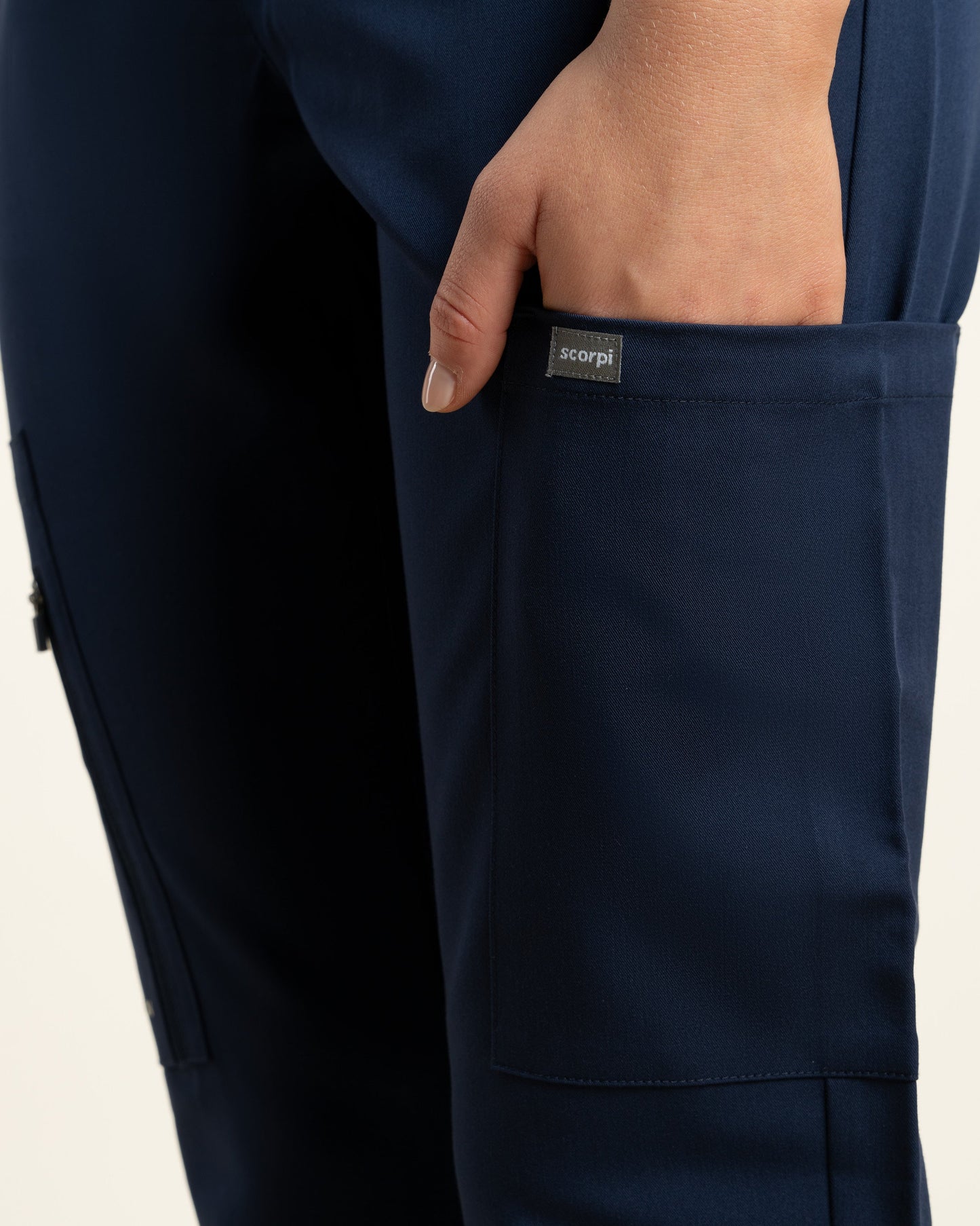 PANTALON MUJER DYNAMIC MARINO - PUÑO RIB