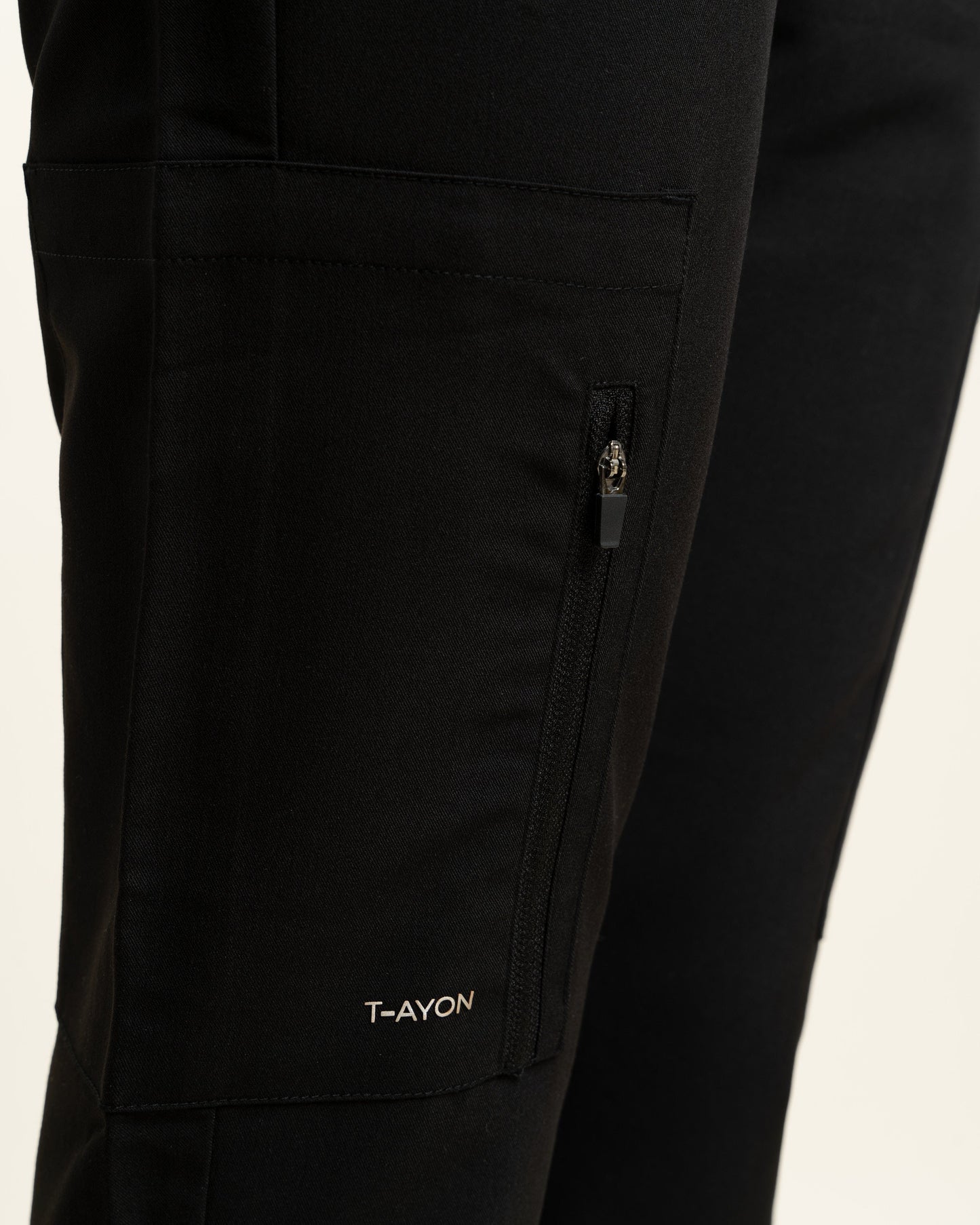PANTALON MUJER DYNAMIC NEGRO - PUÑO JOKE