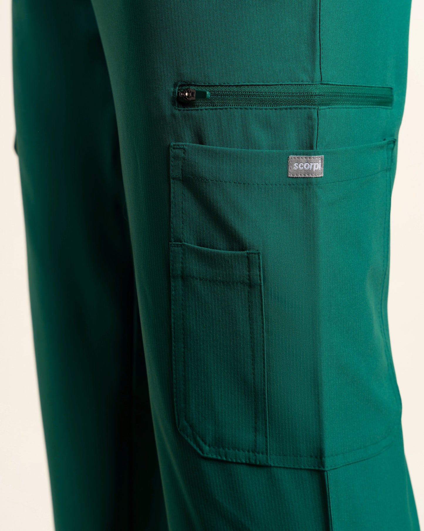 PANTALÓN HOMBRE WONDER VERDE ♻