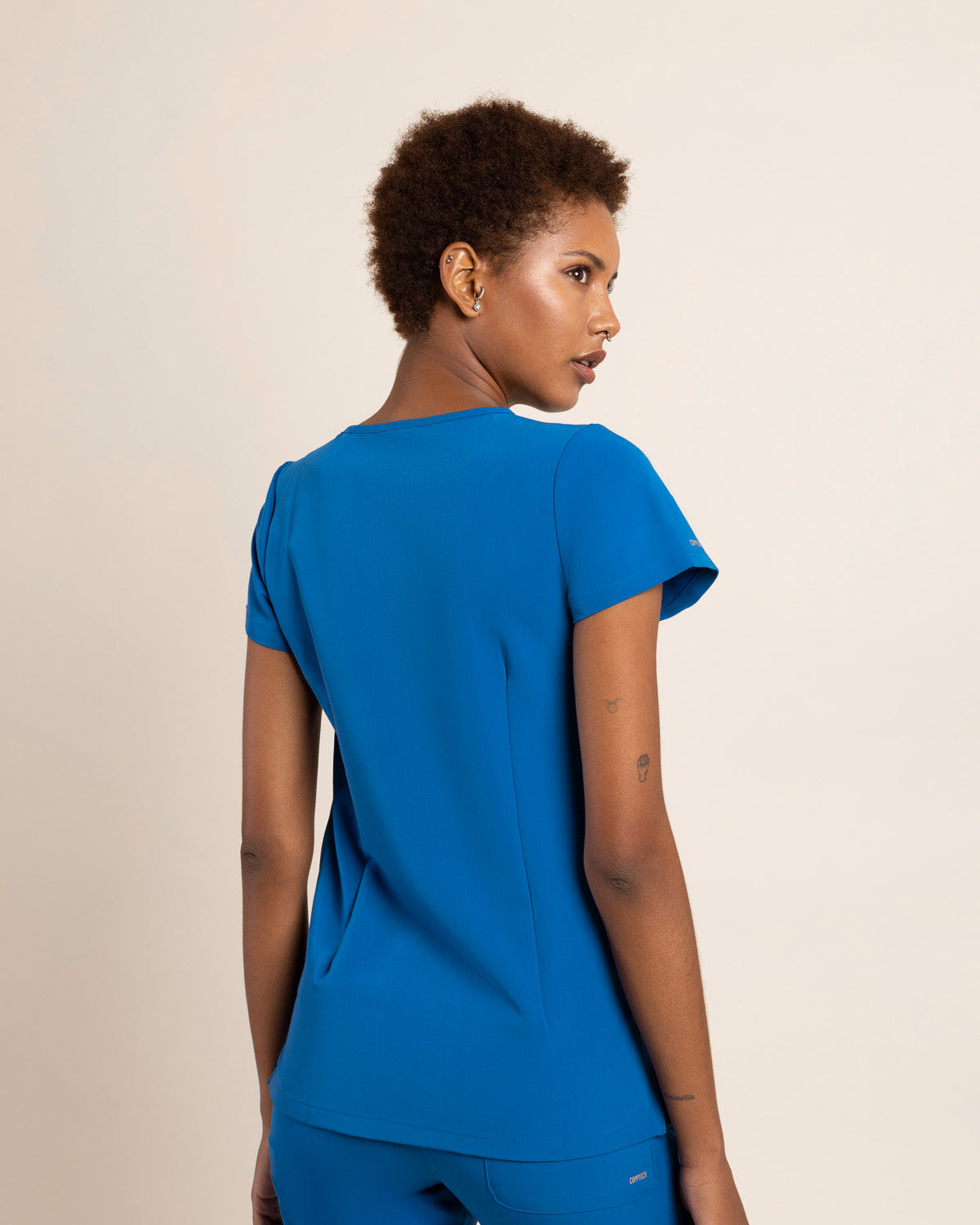TOP MUJER ADVANCE AZUL REY