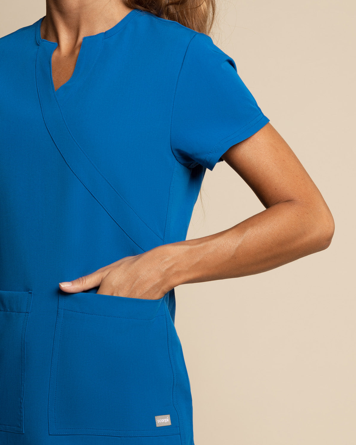 TOP MUJER COMFORT AZUL REY