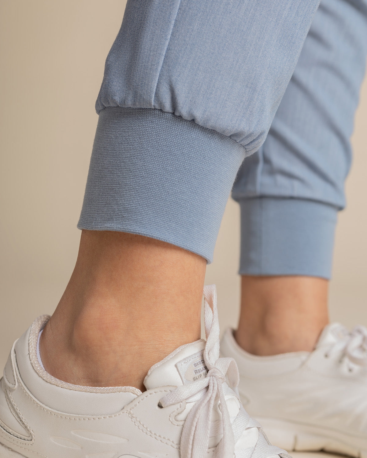 PANTALÓN JOGGER MUJER MELANGE SKY BLUE