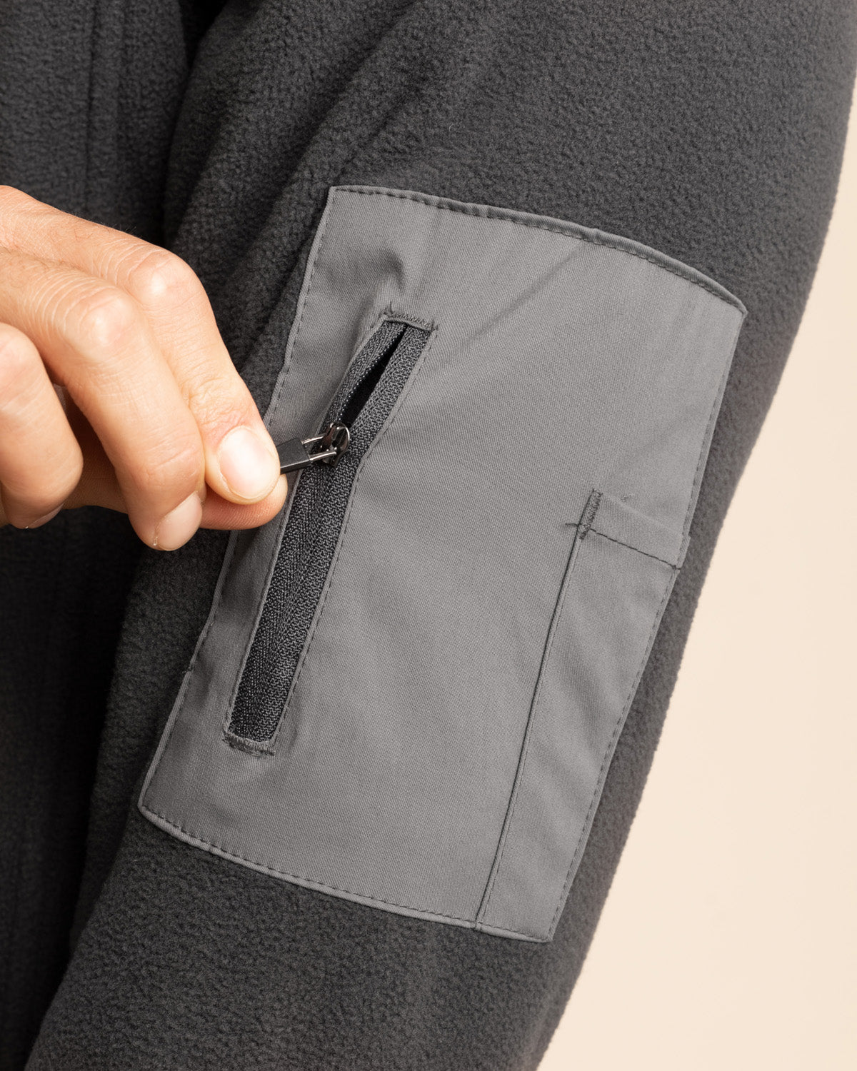 POLAR MICROFLEECE HOMBRE GRIS