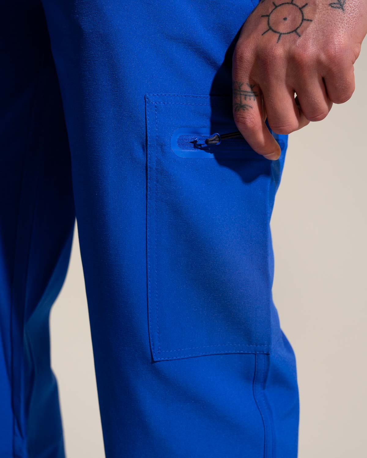 PANTALON HOMBRE SPORT STRETCH AZUL REY