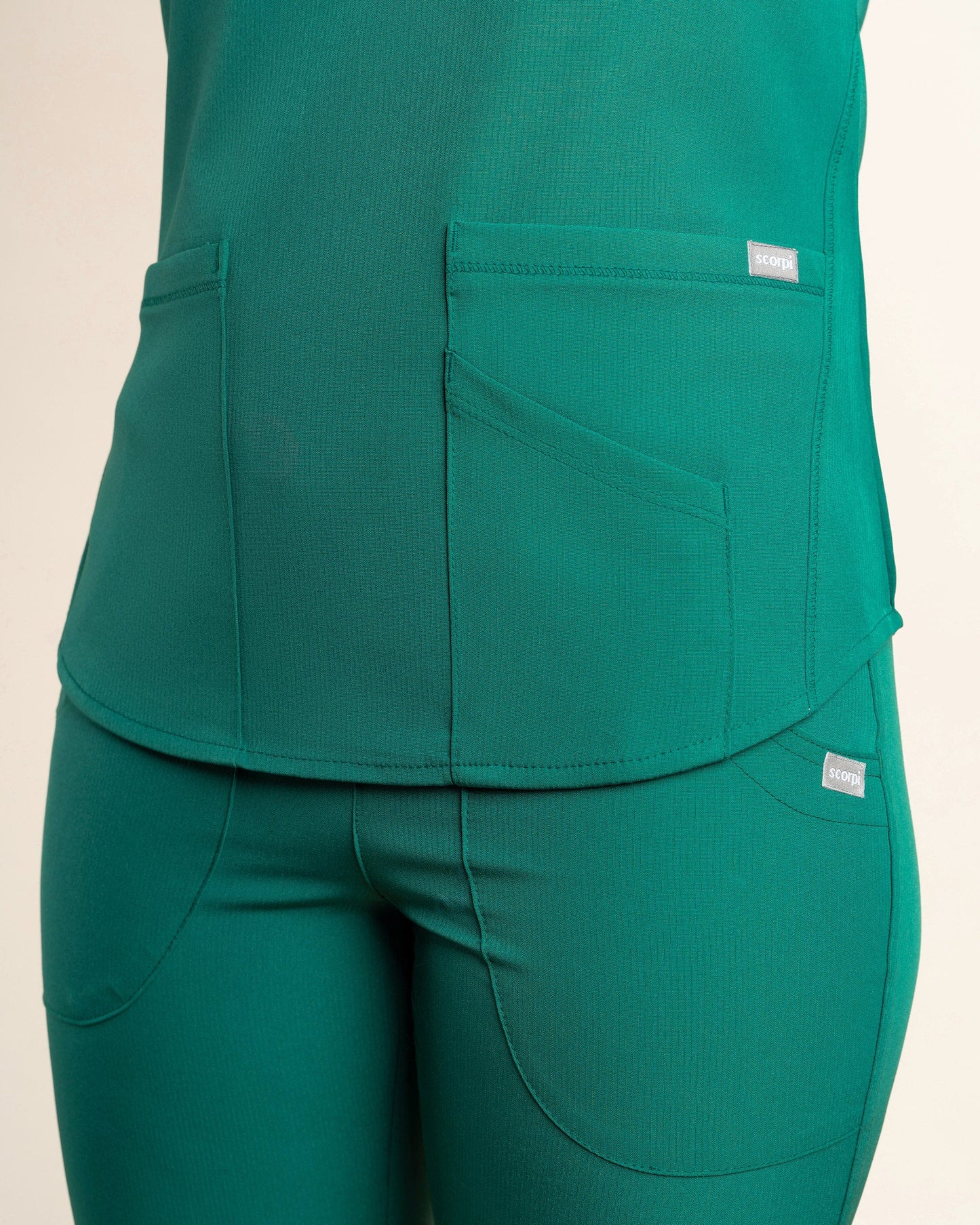 TOP MUJER WONDER VERDE ♻