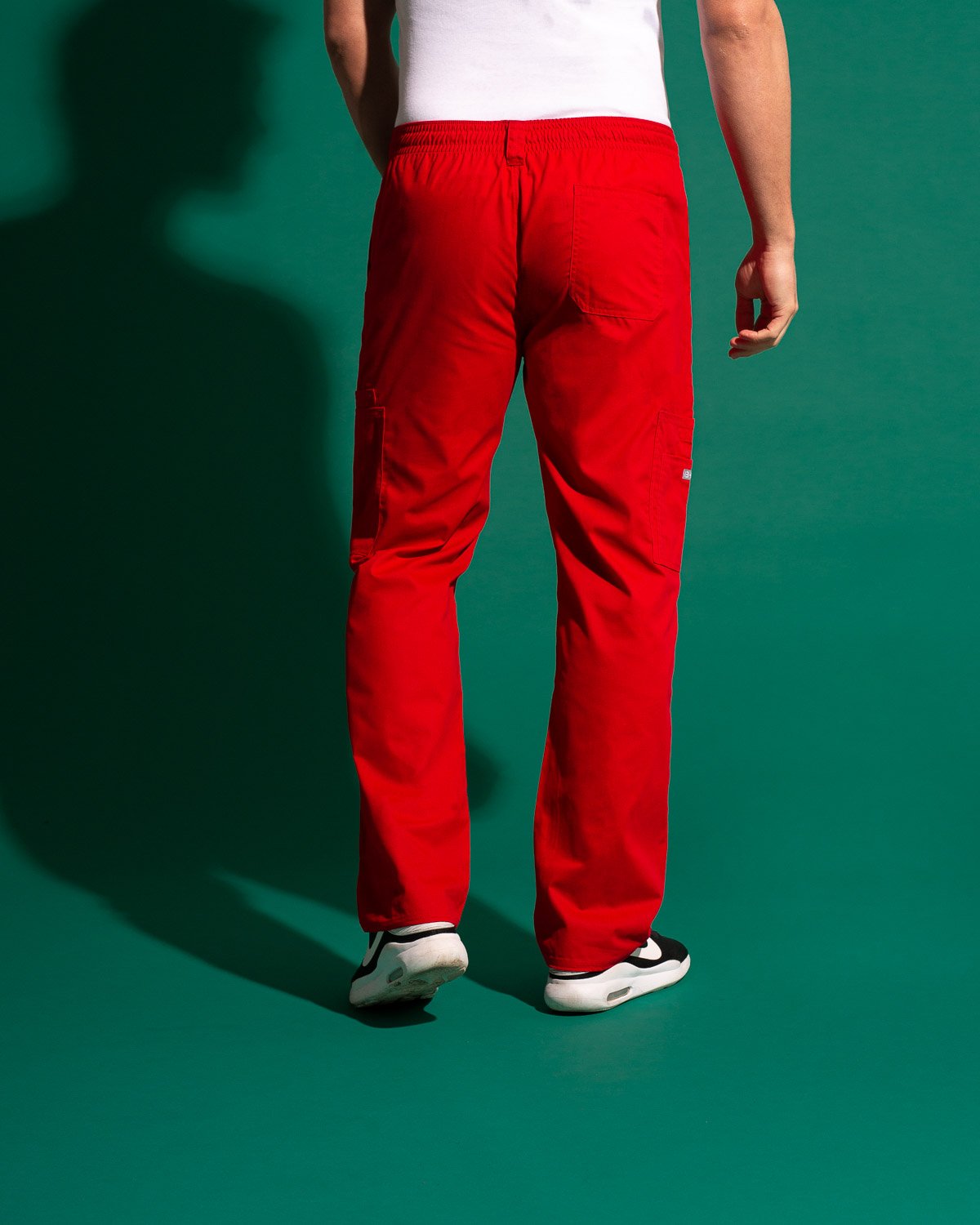 PANTALON HOMBRE BASICS ROJO