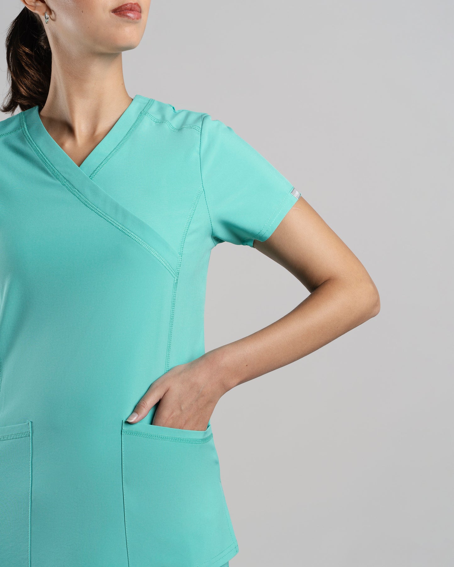 TOP MUJER SPORT STRETCH SURGICAL GREEN