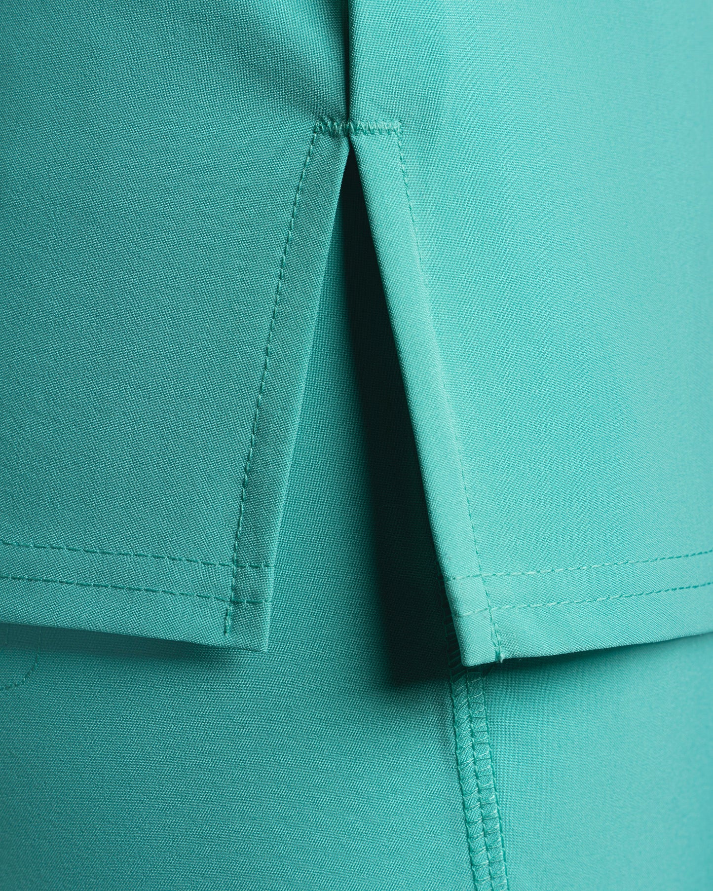 TOP MUJER SPORT STRETCH SURGICAL GREEN