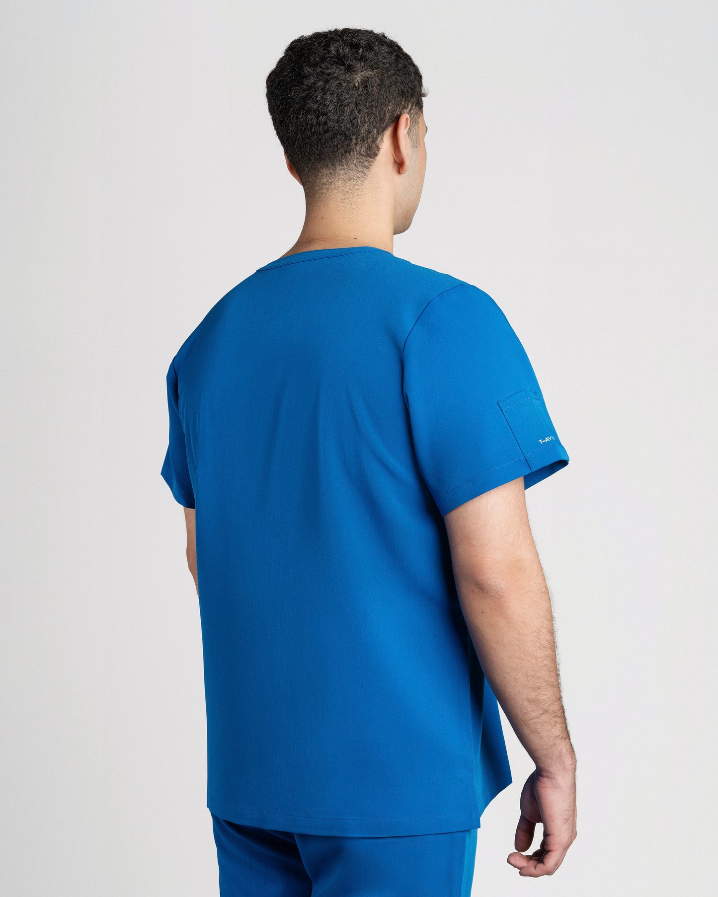 TOP HOMBRE DYNAMIC AZUL REY - CUELLO RIB