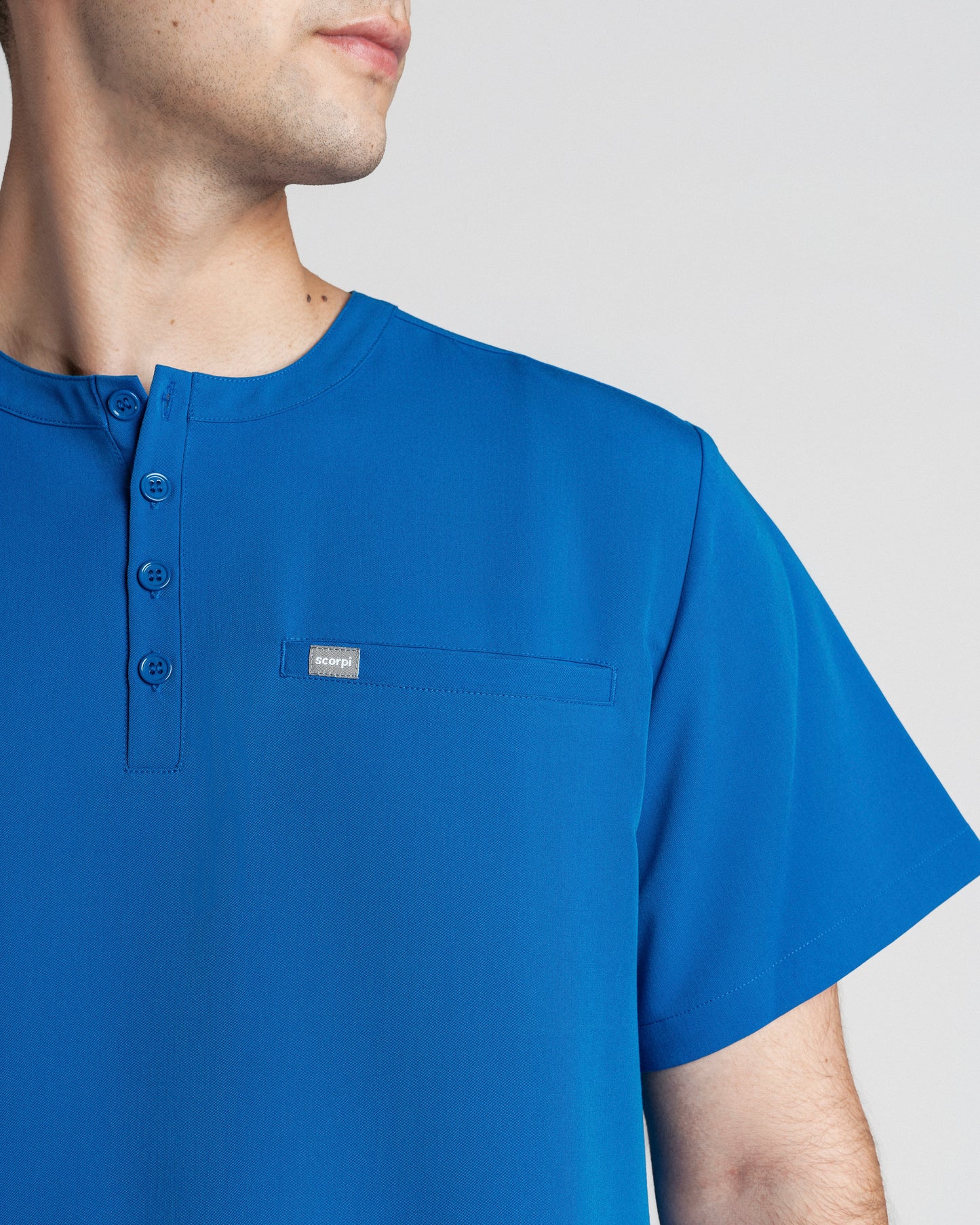 TOP HOMBRE DYNAMIC AZUL REY - CUELLO JOKE