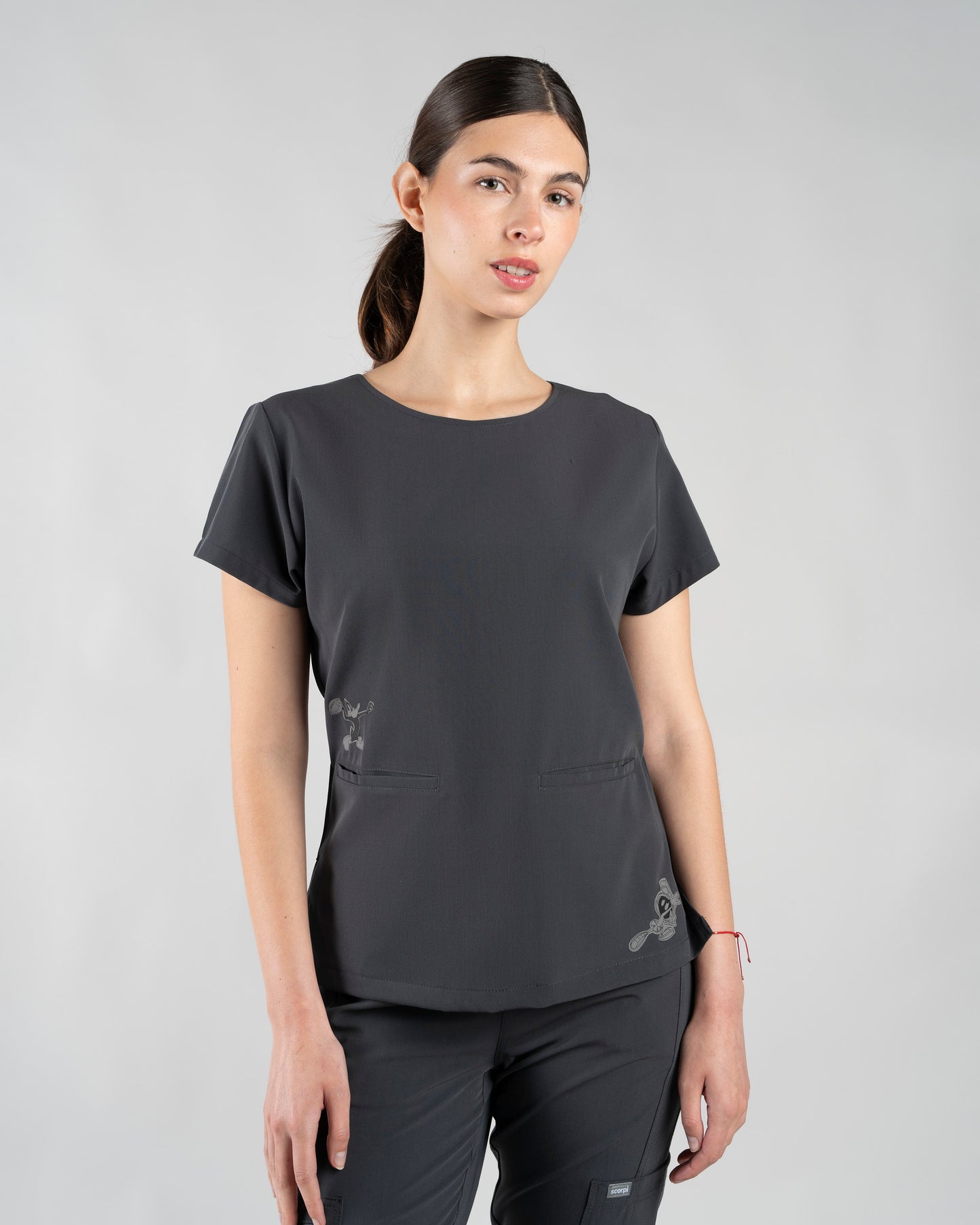 TOP MUJER LOONEY TUNES GRIS
