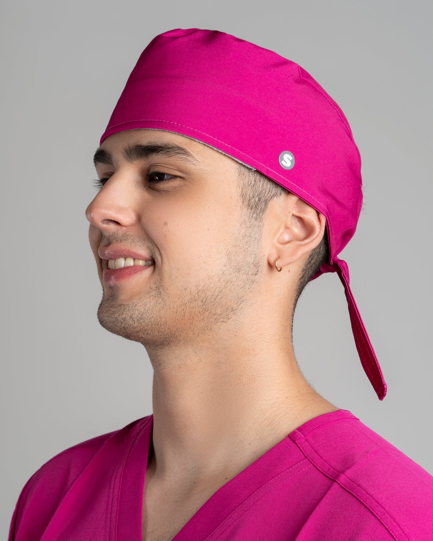 GORRO UNISEX CLÍNICO COLOR BLOCK FUCSIA