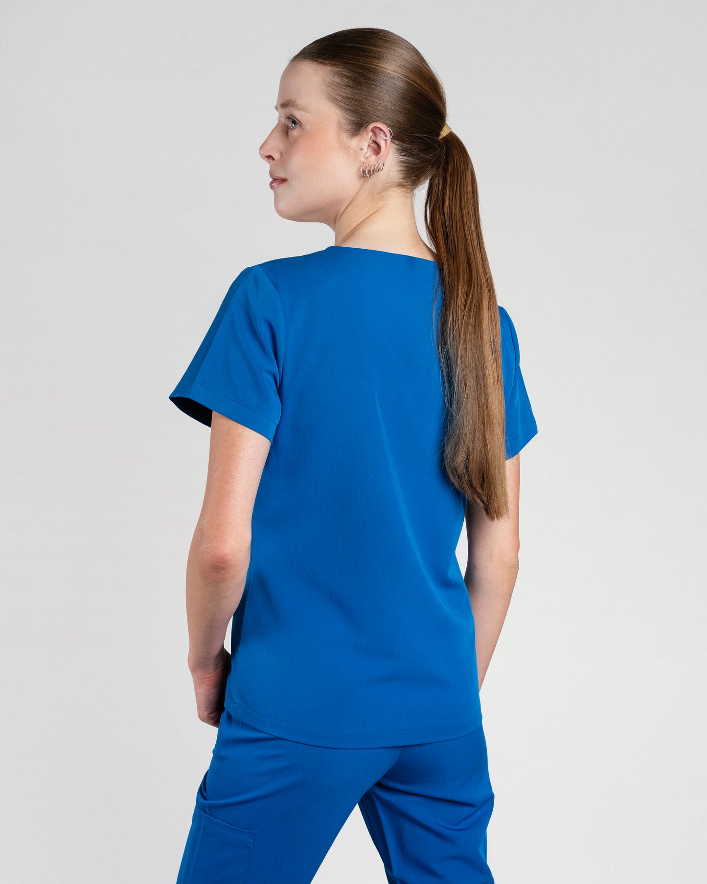 TOP MUJER DYNAMIC AZUL REY - CUELLO RIB
