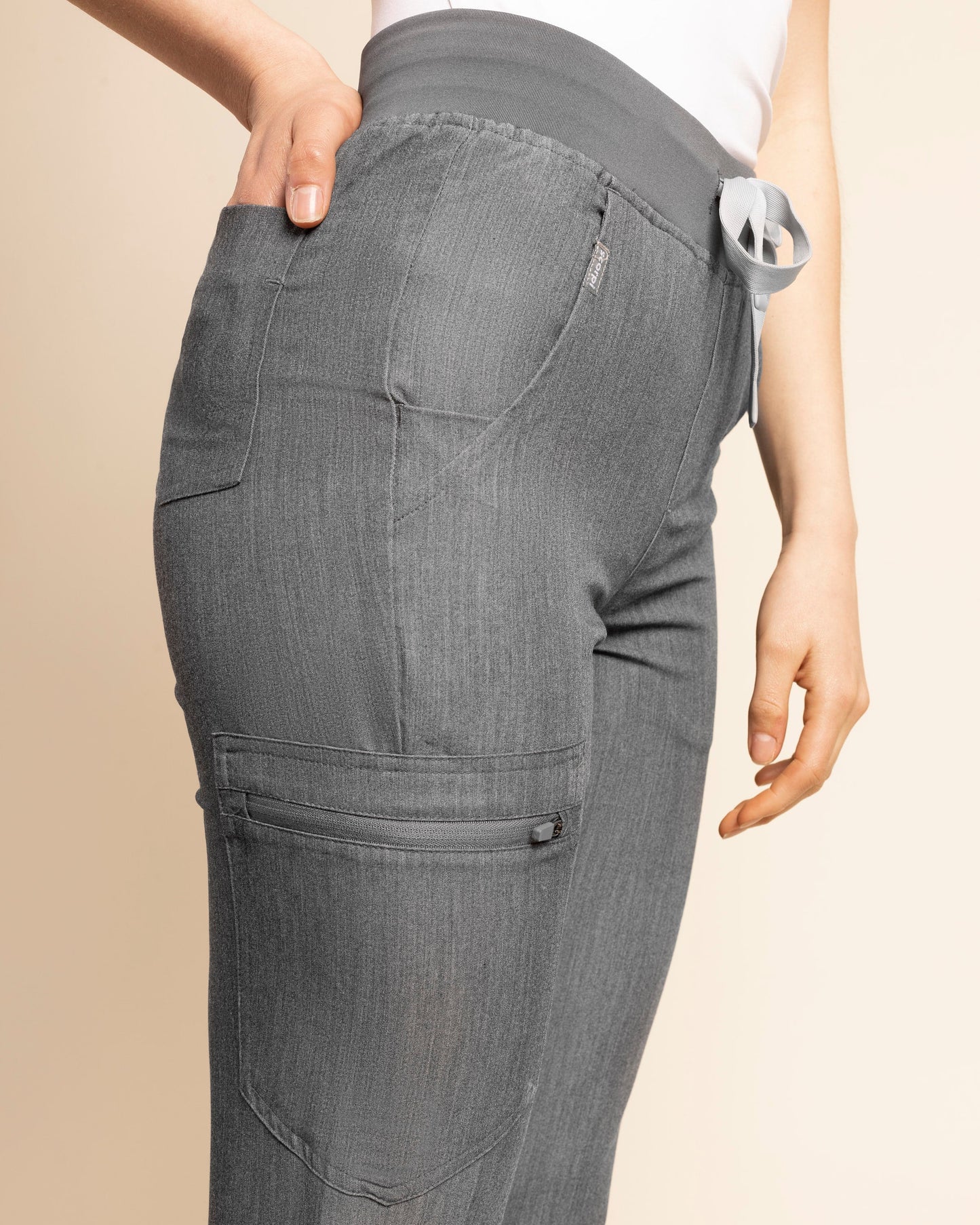 JOGGER MUJER ACTIVE COOL GREY