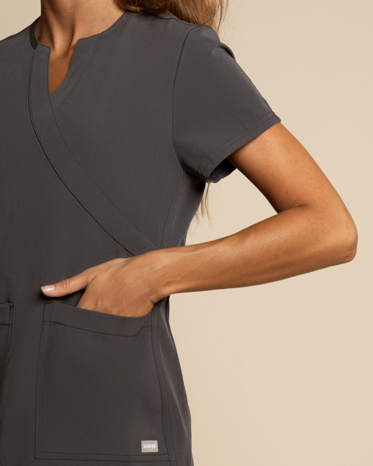 TOP MUJER COMFORT GRIS