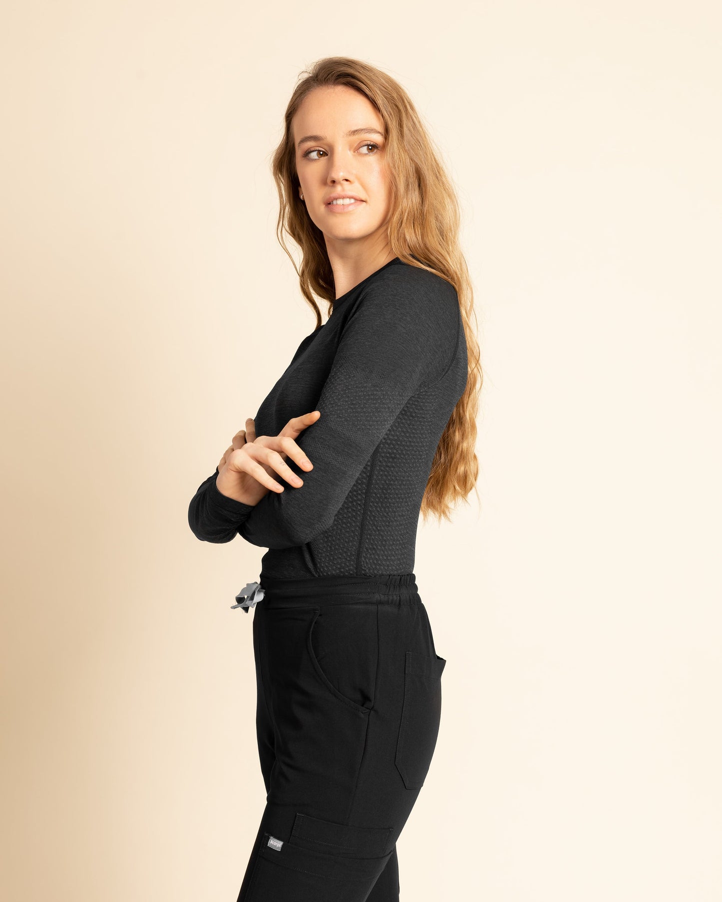 PRIMERA CAPA FLEX TEE MUJER NEGRO